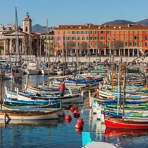 Apartamento Charme Mediterraneen Votre Pied A Terre Au Coeur Du Port De